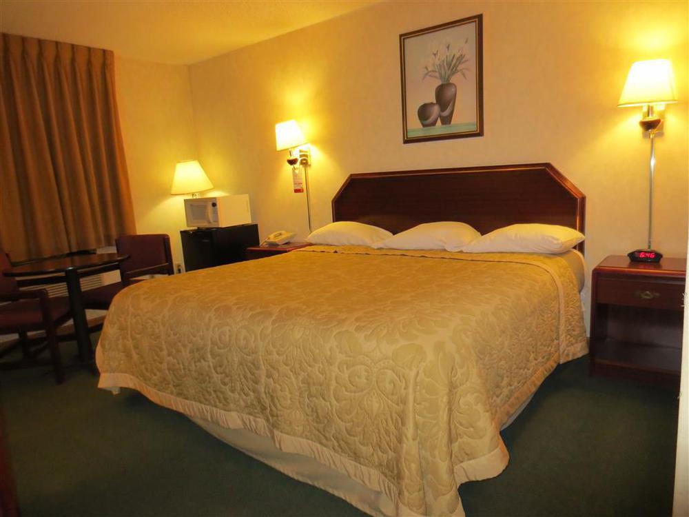Americas Best Value Inn-Wenona Quarto foto
