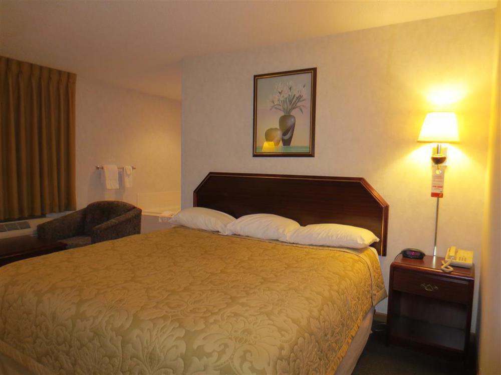 Americas Best Value Inn-Wenona Quarto foto